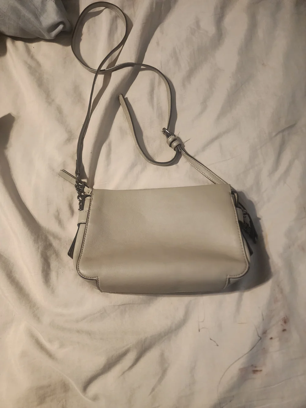 Simply Vera Vera Wang Light Beige Crossbody Bag